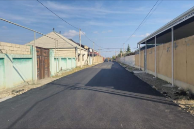 Bu məhəllədə asfaltlanma işləri aparılır