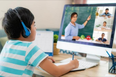 Azərbaycanda distant təhsil QANUNİLƏŞİR