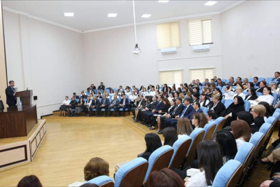 Təhsil idarəsinin müdiri görüş keçirdi