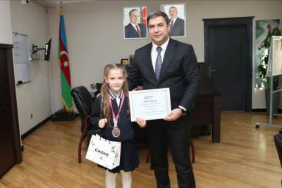 Elçin Kərimov Avropa çempionu olan şəhid övladı ilə görüşüb
