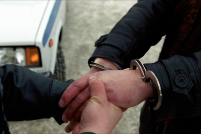 Narkotikin təsiri altında maşın sürdü, həbs edildi