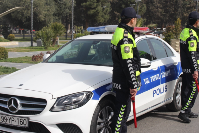 Yol polisi yağmurlu hava ilə bağlı müraciət edib