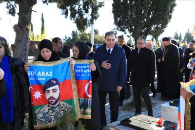 Gəncə Şəhidləri ziyarət edilib