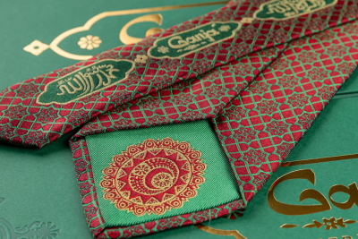 İtaliyalı sənətkarlardan Gəncəyə həsr olunmuş qalstuk - FOTO