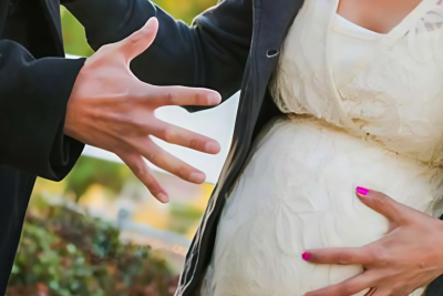 Məhkəmə 8 aylıq hamilə sevgilisini öldürən şəxslə bağlı qərar çıxardı