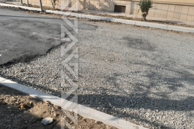 Gəncədə küçə natamam təmir edilib: SAKİNLƏR NARAZIDIR - FOTO