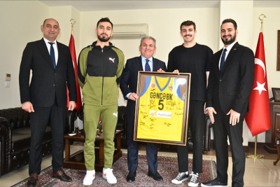 "Gəncə"lilər baş konsulla görüşüb