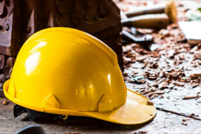 Gəncədə usta binadan yıxılıb öldü - FOTO