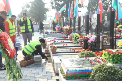 Gəncə şəhər Şəhidlər Xiyabanı təmir olunur