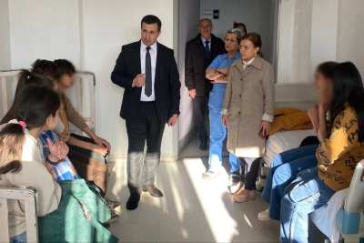 Nazirlik: Şagirdlərin tüstüdən zəhərlənməsi ciddi nəzarətdədir