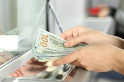 Valyutadəyişmə məntəqəsinin işçisini öldürən şəxs qərardan şikayətçidir