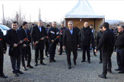 İcra başçısı Milli Qəhrəman Hökumə Əliyevanın yas mərasimində iştirak edib - FOTO