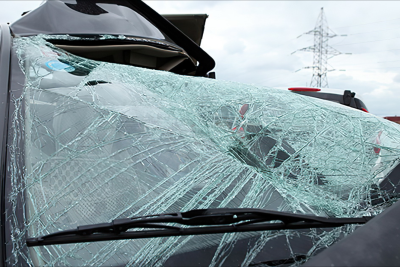 Goranboyda atı vuran maşın kanala aşdı