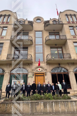 Türkiyənin Gəncədəki Baş Konsulluğunda təyyarə qəzası qurbanlarının xatirəsi yad edilib