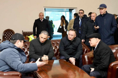 Azərbaycan rəsmiləri Qazaxıstandadır