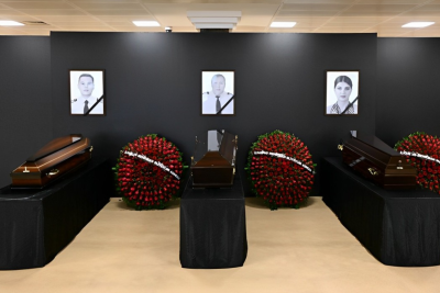 Təyyarə qəzasında həlak olan ekipaj üzvlərinə Azərbaycanın Milli Qəhrəmanı adı verilib