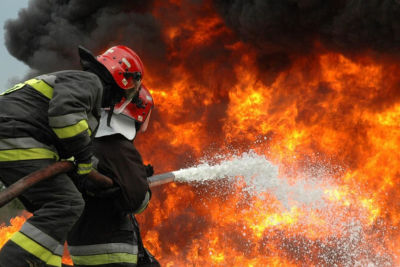 İki yaşayış evində yanğın olub