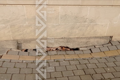 Filarmoniyanın yeni binası çökür - FOTO/VİDEO