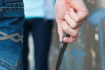 Göygöldə yeniyetmə bıçaqlandı: Tutulan var