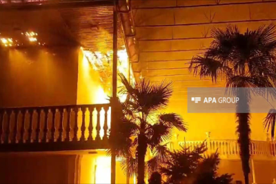 Şəmkirdə 8 otaqlı ev yanıb