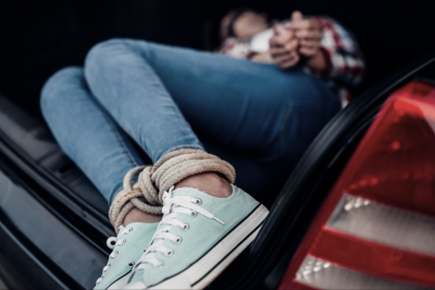 Evlənmək məqsədilə qaçırılan 10-cu sinif şagirdi ata evinə qaytarılıb - YENİLƏNİB