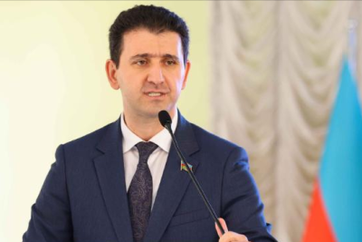 Deputat bölgələrdə gənclər təşkilatlarının kəskin azalmasından şikayətlənib