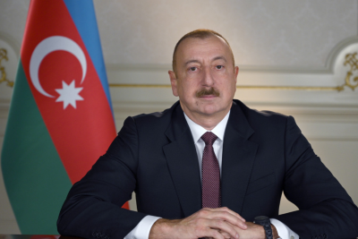 Dövlət büdcəsindən maliyyələşən bir sıra təşkilatlarda çalışan işçilərin maaşları artırılıb