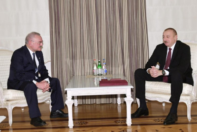 Artur Rasi‑zadə təltif edilib