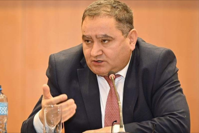 Sabiq deputat Emin Əmrullayevi “TOPA TUTDU”