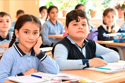 Məktəblərdə dərslər başladı