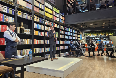 Gəncəli yazıçının yeni kitabı təqdim olunub