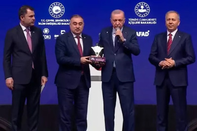 Ərdoğan gəncəlini mükafatlandırdı