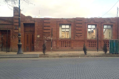 Tarixçi Bəxtiyar Çələbi: “Tariximizi sökənlər! Ayrı nə deyəsən buna?!”