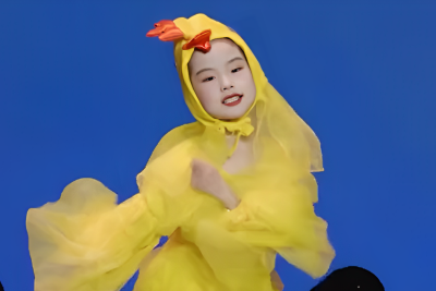 Gəncəli bəstəkarın “Cücələrim”i Çində tədris kitablarına salınıb