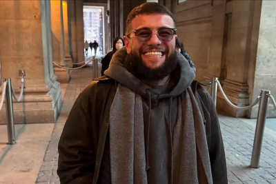 Gəncəli müğənni Luvrda - FOTO/VİDEO