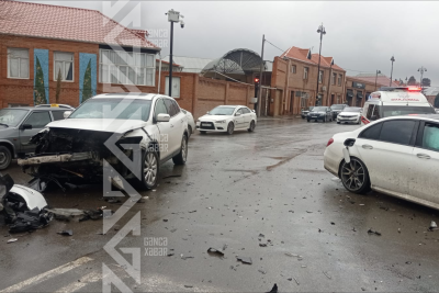 Gəncədə zəncirvari qəza baş verdi - FOTO