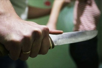 Gəncədə qadın bıçaqlandı