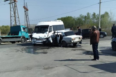 Qəzada yaralanan 6 nəfərdən biri ÖLDÜ