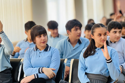 Aprel məktəblərimizdə kimya, biologiya fənn aylığı elan edilib