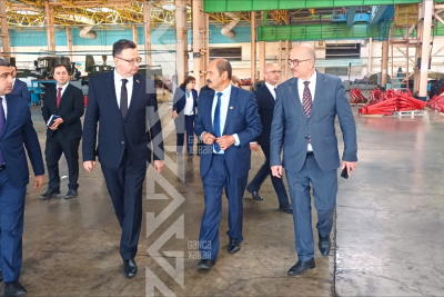 Belarusun Azərbaycandakı səfiri Gəncə Avtomobil Zavodunda olub - FOTO