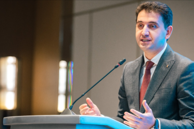 “Qanunvericilikdə müəyyən boşluqlar var” - Naqif Həmzəyev