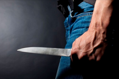 Sevdiyinə qovuşmaq üçün QIZIN ATASINI BIÇAQLADI