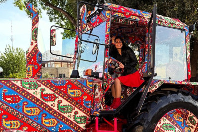 Gəncədə istehsal olunan traktor sərgidə maraqla qarşılanıb - FOTO