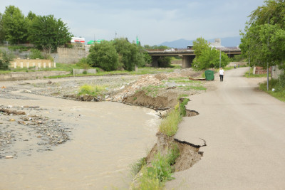 Niyazi Bayramov selin dağıtdığı əraziyə baş çəkib - FOTO