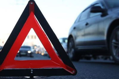 Gəncədə yol qəzasında iki nəfər xəsarət alıb