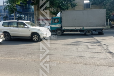 Gəncədə yeni salınmış asfalt örtüyü bir neçə gün sonra qazılıb - ŞİKAYƏT