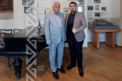 Üzeyir Hacıbəylinin pianosu gəncəli vokal ifaçısını müşayiət etdi - VİDEO