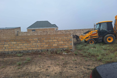 Gəncədə tikililər söküldü - FOTO