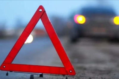 Gəncədə yük avtomobili ilə mikroavtobusla toqquşdu - Yaralılar var
