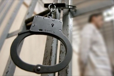 Əmisi qızını küçədə öldürmək istəyən şəxs qərardan narazıdır